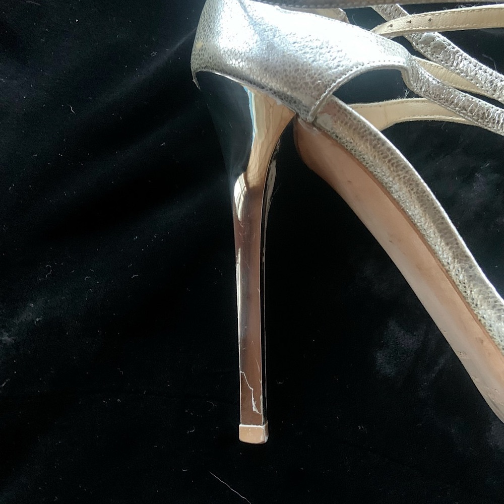 EUC. JIMMY CHOO LANCE Dusty Glitter Silver stiletto high heels. - Picture 16 of 16